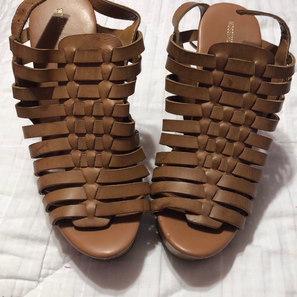Brown wedges